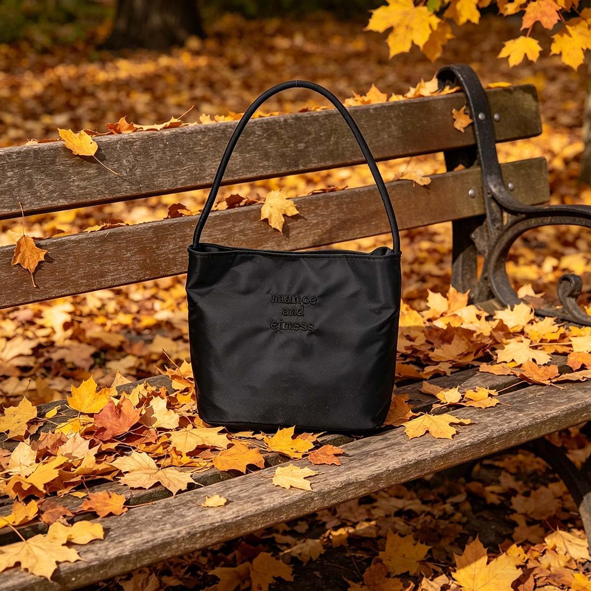 Black Casual Shoulder Tote with Fixed Strap